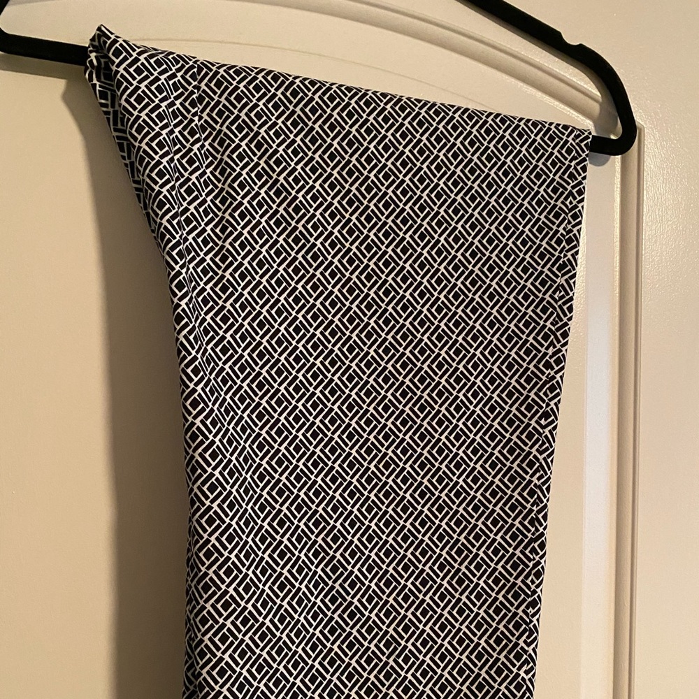 Worthington stretch pull-on ankle pants.